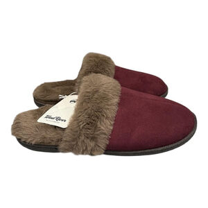Wind River Slippers Womens Size 8 Red Faux Suede Faux Fur House Cozy Shoes